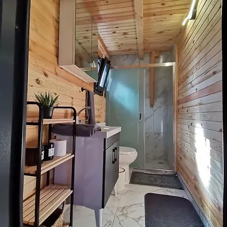 Aura Wooden House Сasa de vacaciones