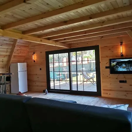 Feriehus Aura Wooden House *